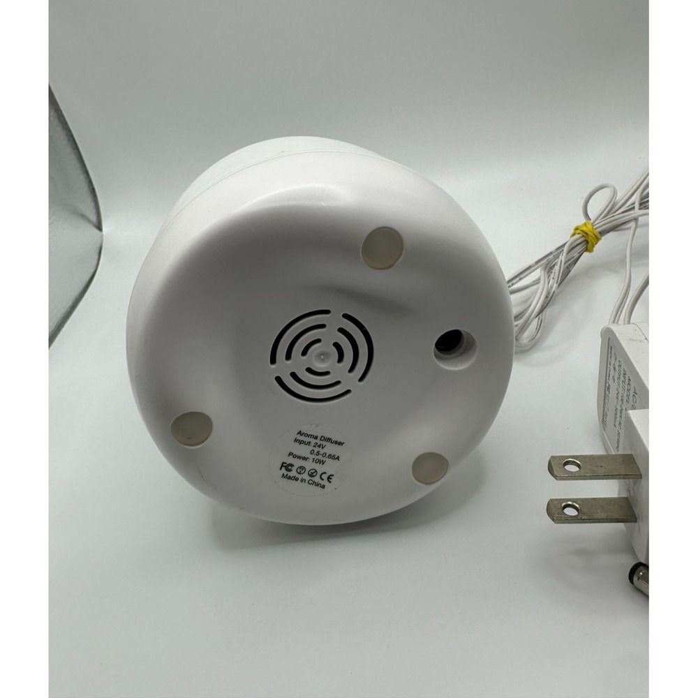White Essential Oil Diffuser - 10W - Picture 4 of 5